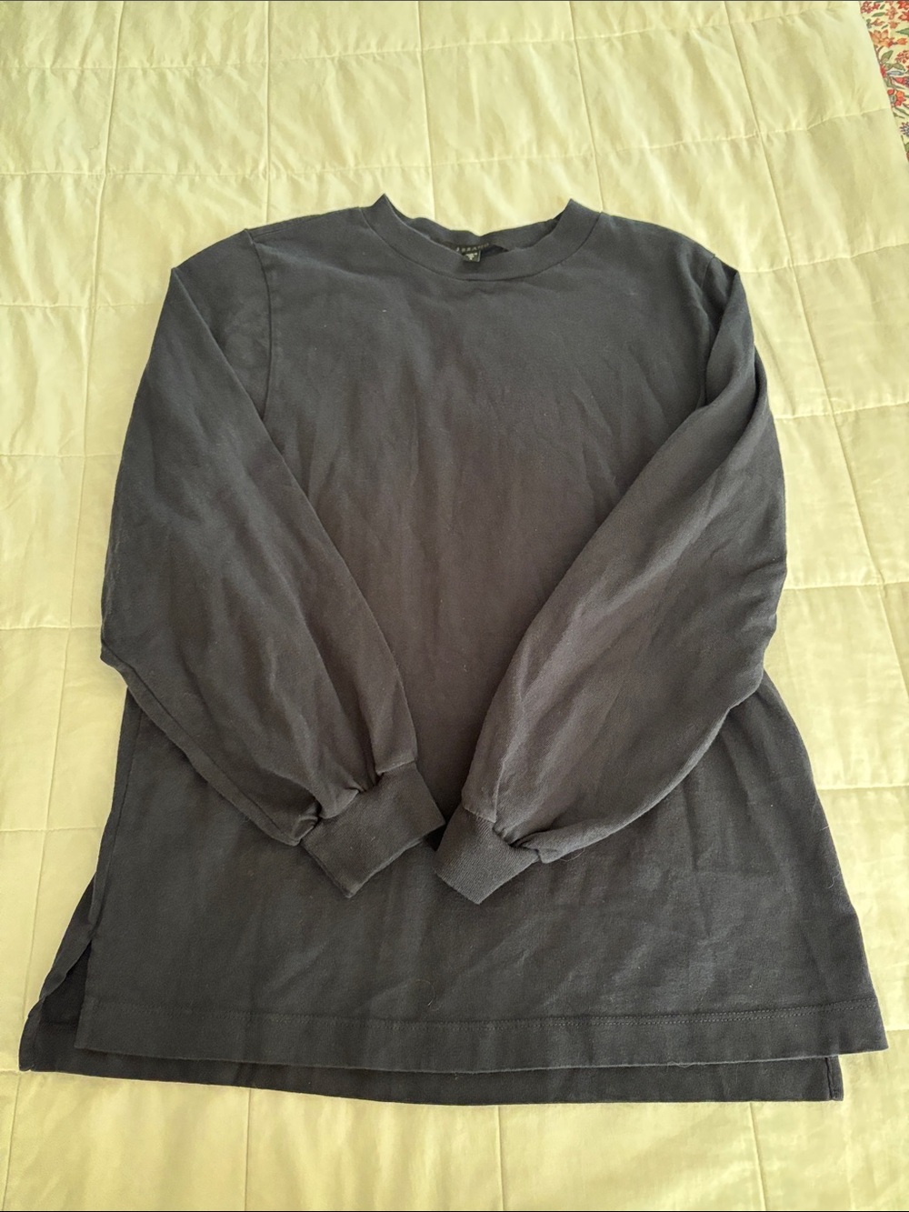 J Brand women’s Long Sleeve Crewneck Shirt - Charcoal NWOT sz small dark Navy